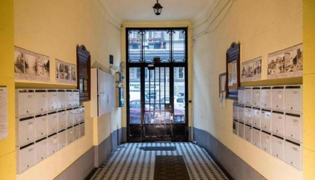 Gorgeous Flat Right Near The City Center Budapest Bagian luar foto